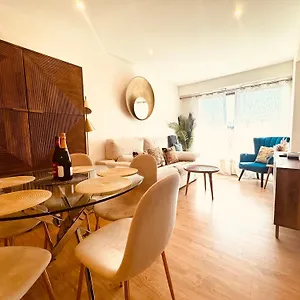 Bahia Luxurious Apartment, 3 Double Rooms, Free Parking, Terrace, Brand New San Sebastián